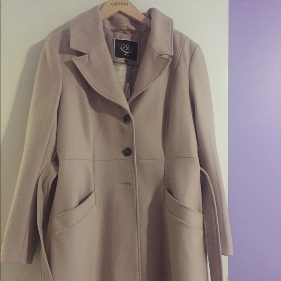 Brand new stylish 3/4 length jacket - Picture 2 of 2